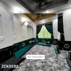 Stylish Golden Header Diamond Plates Curtain Blind